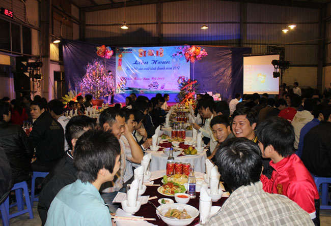 CNCVina tong ket SXKD 2012-2